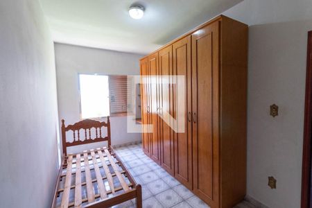 Quarto 1 de casa para alugar com 3 quartos, 190m² em Vila Salete, São Paulo