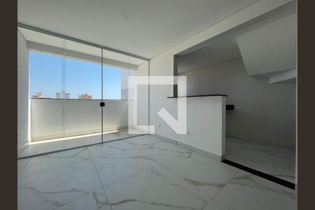 Sala  de apartamento à venda com 3 quartos, 157m² em Santa Efigênia, Belo Horizonte