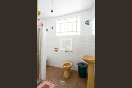 Casa à venda com 108m², 4 quartos e 3 vagas Casa à venda com 108m², 4 quartos e 3 vagasBanheiro Social