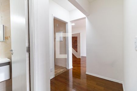 Corredor de apartamento à venda com 2 quartos, 56m² em Vila Marte, São Paulo
