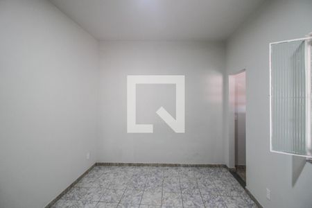 Suíte de casa para alugar com 2 quartos, 80m² em Banco de Areia, Mesquita