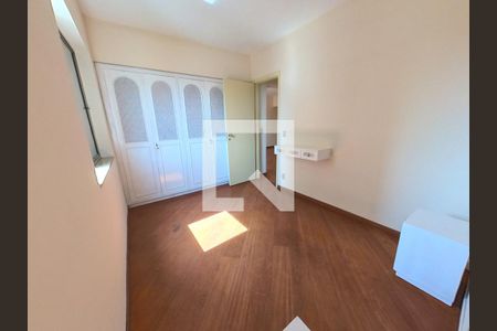 Quarto 1 de apartamento para alugar com 2 quartos, 75m² em Vila Palmeiras, São Paulo