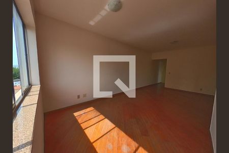 Sala de apartamento para alugar com 2 quartos, 75m² em Vila Palmeiras, São Paulo