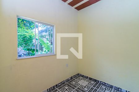 Quarto de casa para alugar com 1 quarto, 40m² em Cordovil, Rio de Janeiro