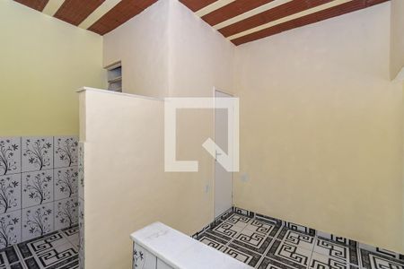 Sala de casa para alugar com 1 quarto, 40m² em Cordovil, Rio de Janeiro