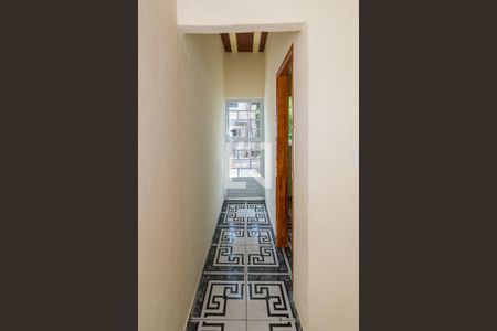 Sala - Hall da entrada de casa para alugar com 1 quarto, 40m² em Cordovil, Rio de Janeiro