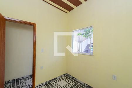 Quarto de casa para alugar com 1 quarto, 40m² em Cordovil, Rio de Janeiro