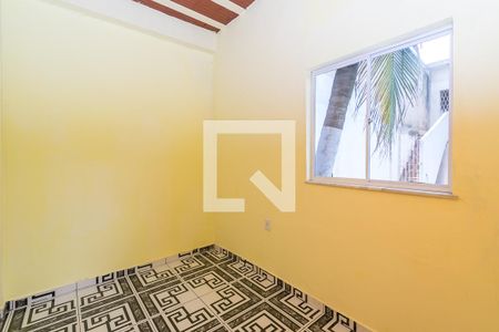 Quarto de casa para alugar com 1 quarto, 40m² em Cordovil, Rio de Janeiro