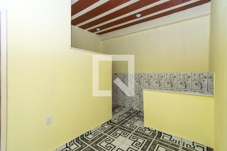 Sala de casa para alugar com 1 quarto, 40m² em Cordovil, Rio de Janeiro