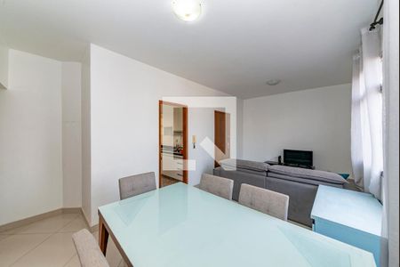 Sala de apartamento à venda com 3 quartos, 75m² em Bonfim, Belo Horizonte