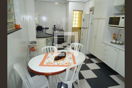 Casa à venda com 5 quartos, 400m² em Vila Isabel, Rio de Janeiro