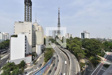 Vista da Sala de apartamento à venda com 3 quartos, 105m² em Higienópolis, São Paulo