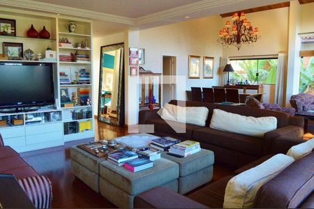 Casa à venda com 3 quartos, 467m² em Vila Campo Grande, São Paulo