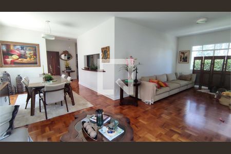Casa à venda com 3 quartos, 220m² em Chácara Monte Alegre, São Paulo
