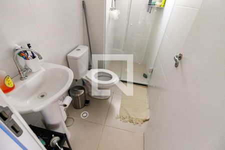 Banheiro de apartamento à venda com 2 quartos, 42m² em Jardim Monte Alegre, Taboão da Serra