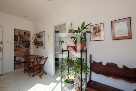 Sala de apartamento à venda com 1 quarto, 49m² em Grajau, Rio de Janeiro