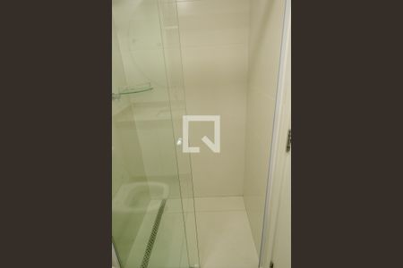 Banheiro de apartamento para alugar com 1 quarto, 28m² em Paraíso, São Paulo