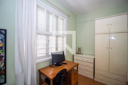 Sala/Quarto de apartamento à venda com 1 quarto, 30m² em Centro Histórico, Porto Alegre