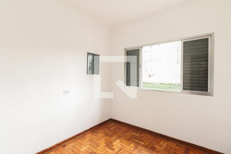 Quarto 1 de casa para alugar com 3 quartos, 100m² em Vila Carrao, São Paulo