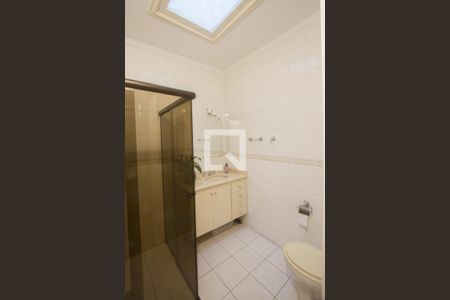 Banheiro Suíte 1 de casa à venda com 4 quartos, 467m² em Chácara Monte Alegre, São Paulo