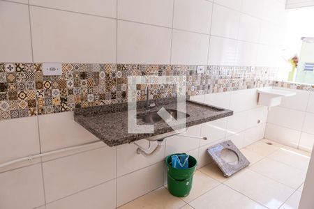 Cozinha e Área de Serviço de apartamento à venda com 2 quartos, 45m² em Vila Nhocuné, São Paulo