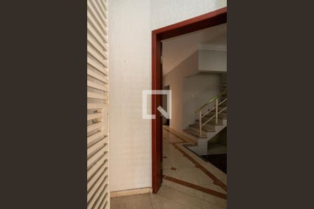 Sala- Entrada de casa para alugar com 5 quartos, 214m² em Jardim do Mar, São Bernardo do Campo