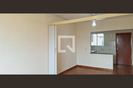 Sala /quarto  de kitnet/studio para alugar com 1 quarto, 35m² em Mirim, Praia Grande