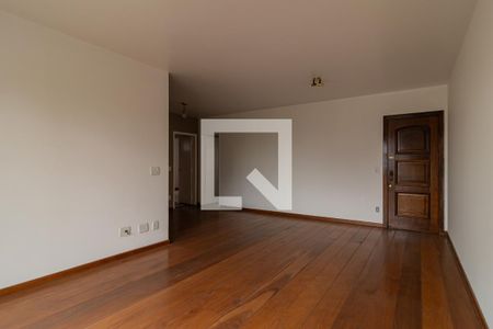 Apartamento para alugar com 135m², 3 quartos e 2 vagasSala