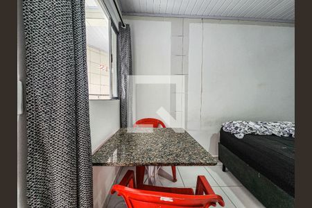 Sala de kitnet/studio para alugar com 1 quarto, 92m² em Parque Enseada, Guarujá