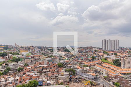 Vista da sala de apartamento para alugar com 2 quartos, 44m² em Vila da Oportunidade, Carapicuíba