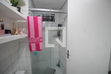 Banheiro de apartamento à venda com 2 quartos, 53m² em Fátima, Canoas