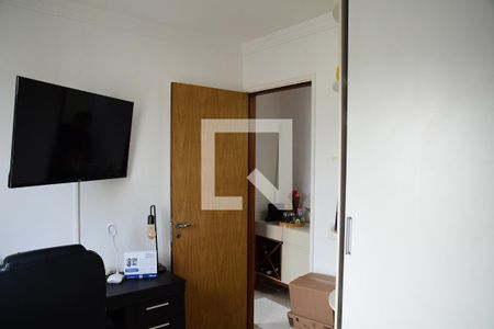 Quarto 1  de apartamento para alugar com 2 quartos, 47m² em Jardim Ísis, Cotia