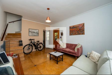 Sala de casa de condomínio à venda com 3 quartos, 130m² em Vila Campestre, São Paulo