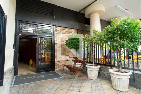 Apartamento para alugar com 279m², 4 quartos e 1 vaga Apartamento para alugar com 279m², 4 quartos e 1 vagaÁrea comum - Entrada do prédio