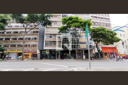 Apartamento para alugar com 279m², 4 quartos e 1 vaga Apartamento para alugar com 279m², 4 quartos e 1 vagaFachada