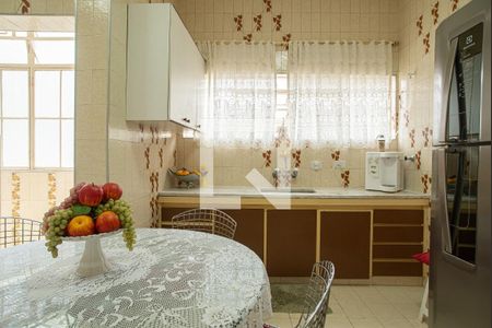 Apartamento para alugar com 279m², 4 quartos e 1 vaga