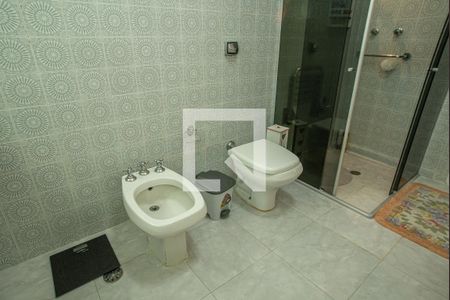 Apartamento para alugar com 279m², 4 quartos e 1 vaga Apartamento para alugar com 279m², 4 quartos e 1 vagaBanheiro
