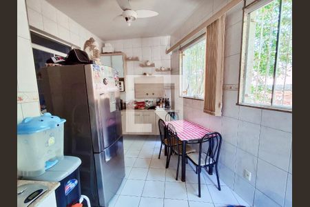 Casa à venda com 104m², 2 quartos e sem vaga Casa à venda com 104m², 2 quartos e sem vagaCozinha