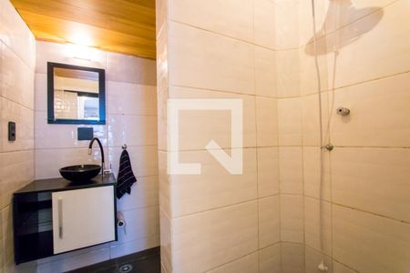 Banheiro de casa para alugar com 1 quarto, 20m² em Vila Gilda, Santo André