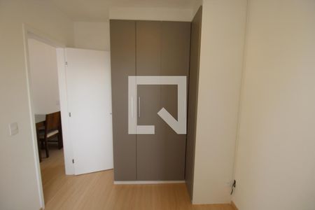 Quarto 1 de apartamento para alugar com 2 quartos, 35m² em Parque Vitoria, São Paulo