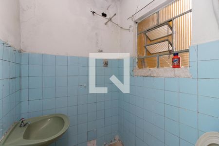 Banheiro de casa para alugar com 1 quarto, 60m² em Vila Medeiros, São Paulo