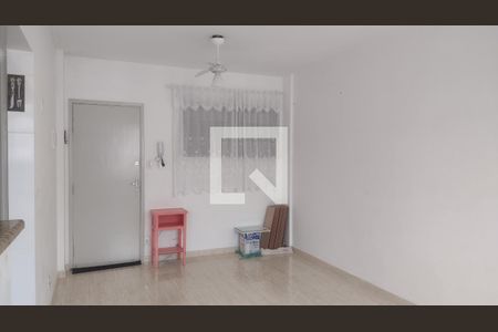 Sala/quarto de kitnet/studio para alugar com 1 quarto, 38m² em Aviação, Praia Grande