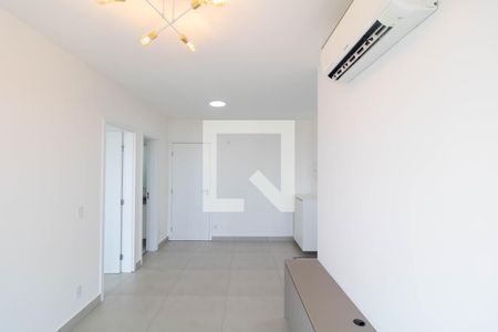 Salas de apartamento para alugar com 1 quarto, 40m² em Centro, Campinas