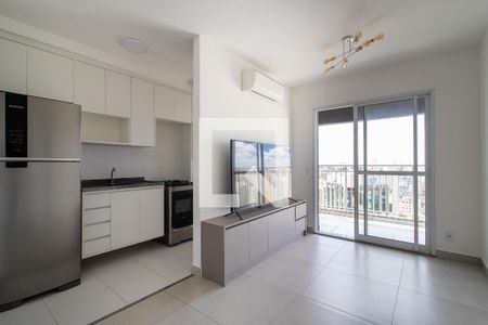 Sala/ de apartamento para alugar com 1 quarto, 40m² em Centro, Campinas