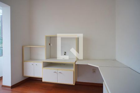 Quarto 1 de apartamento para alugar com 2 quartos, 90m² em Floresta, Porto Alegre