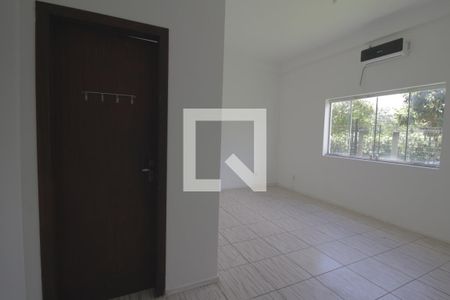 Suíte de casa à venda com 3 quartos, 118m² em Estância Velha, Canoas