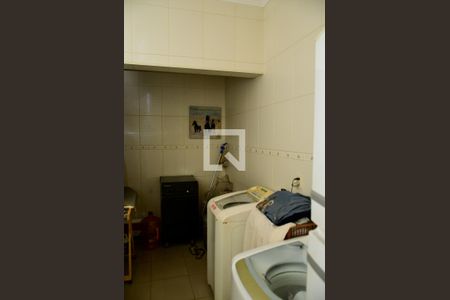 Casa de condomínio para alugar com 300m², 5 quartos e 4 vagas