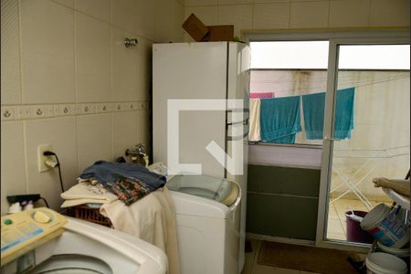 Casa de condomínio para alugar com 300m², 5 quartos e 4 vagas Casa de condomínio para alugar com 300m², 5 quartos e 4 vagasLavanderia