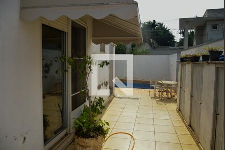 Casa de condomínio para alugar com 300m², 5 quartos e 4 vagas Casa de condomínio para alugar com 300m², 5 quartos e 4 vagasQuintal