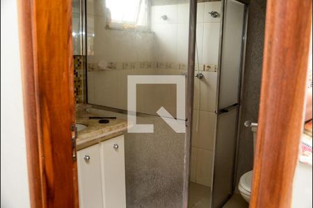 Casa de condomínio para alugar com 300m², 5 quartos e 4 vagas Casa de condomínio para alugar com 300m², 5 quartos e 4 vagasBanheiro Quarto I